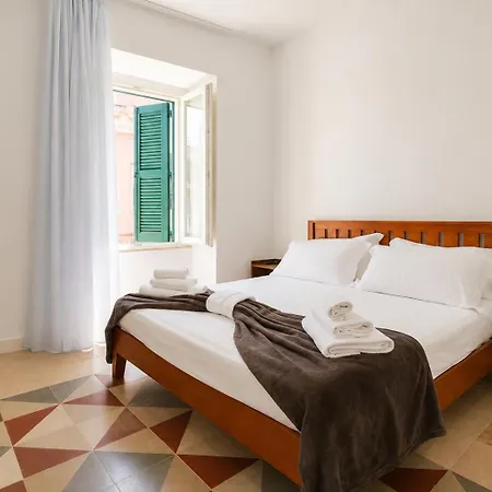 Apartment Palazzo Vignola By Apulia Bari